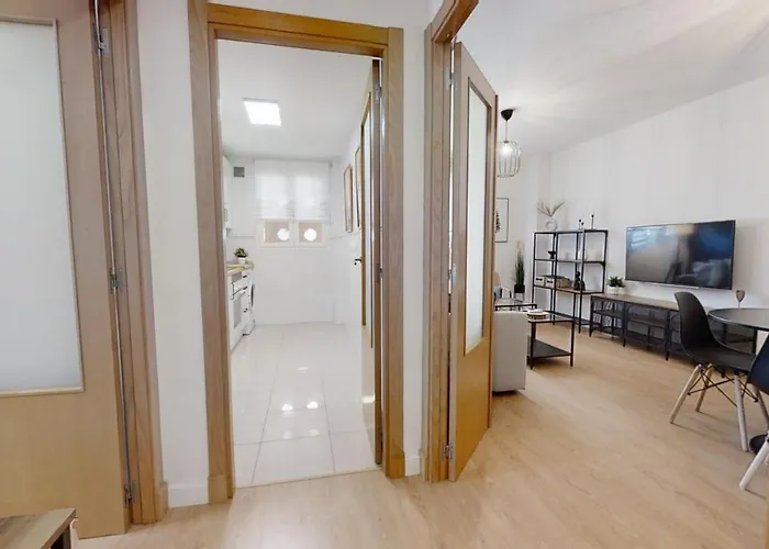 Renfurbis Vista Moderno 2 * חרז